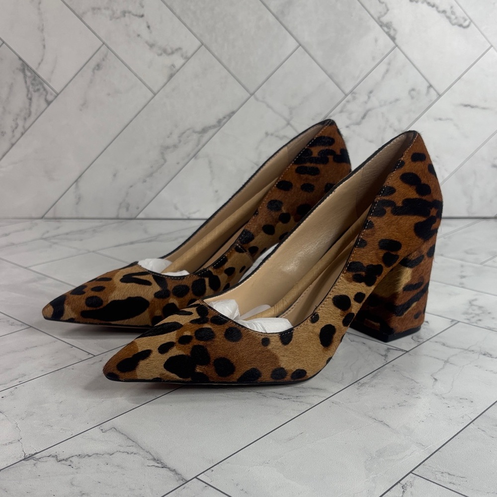 NWT Vince Camuto Womens Brown Animal Patten Cow Fur Block Heel Pumps Size 6.5M - Picture 1 of 8